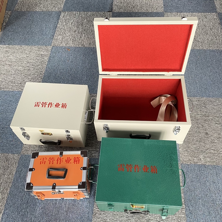 揭东爆破工程作业箱如何选择？玻璃钢与传统材质的全面对比
